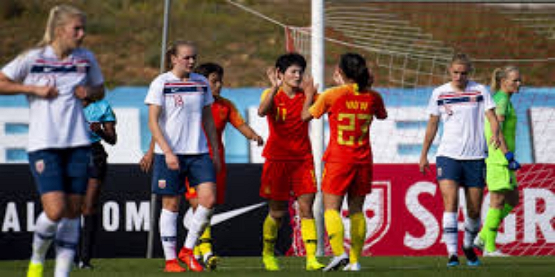 打破壁垒：球速体育盘点韦尔奇的历史时刻-球速体育