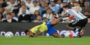 足球未来的十字路口-球速体育