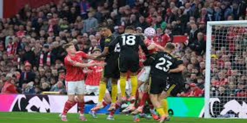 曼联防线与锋线效率的隐忧球速体育